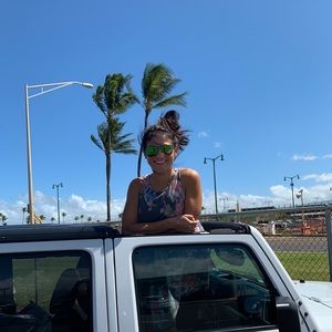 Meet your Posher, Angela